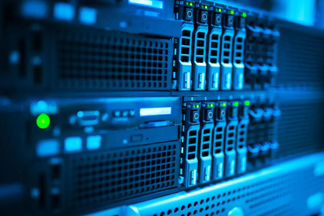 Dedicated Server có nhiều ưu và nhược điểm khác nhau